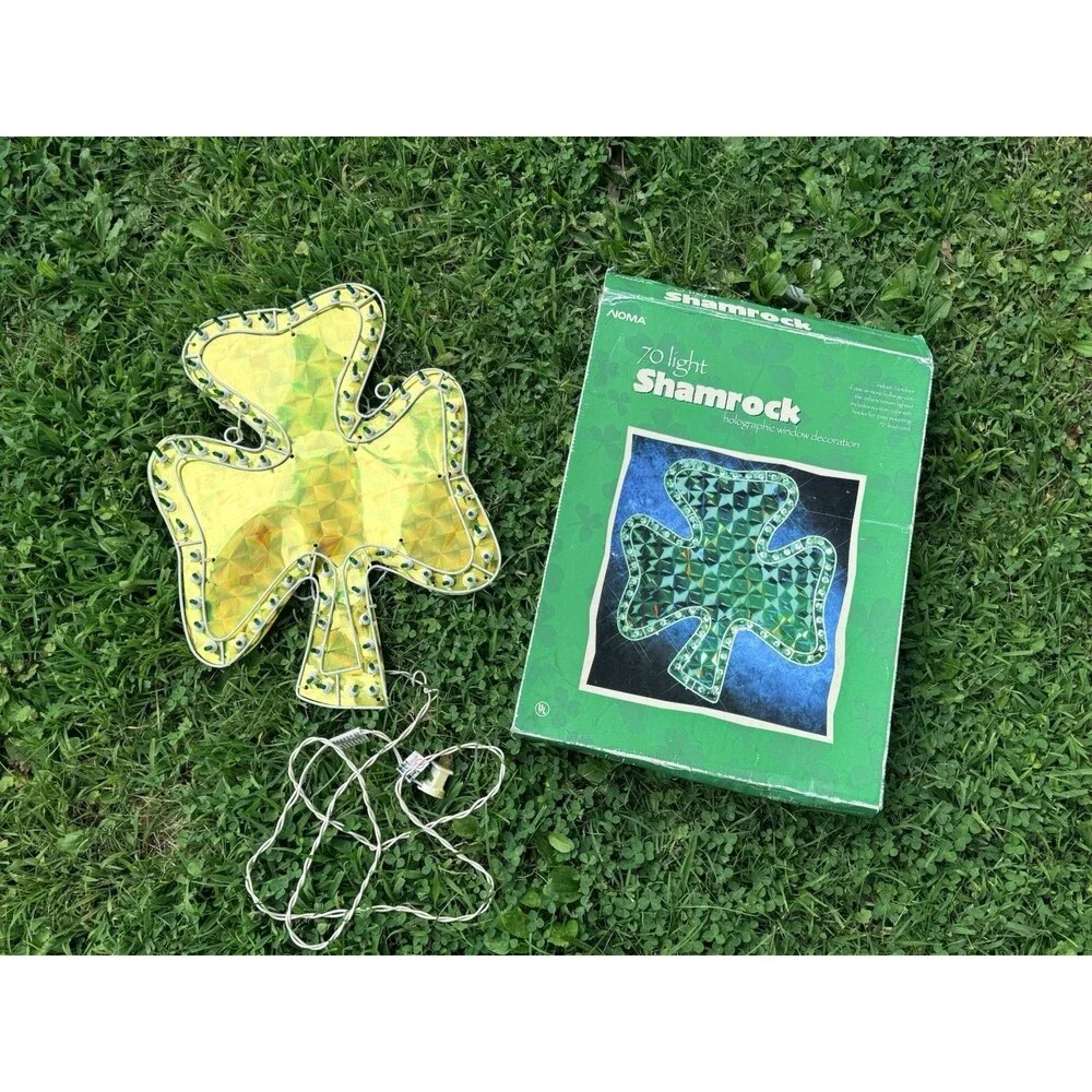 Vintage 2002 NOMA 70 Light Shamrock Holographic Window Hanging Decoration WORKS